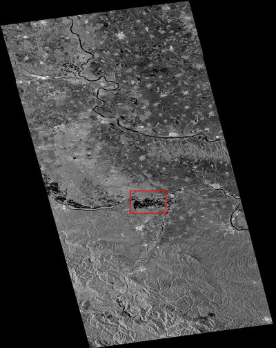 Scan by the Sentinel-1A satellite of areas of Serbia, Croatia and Bosnia and Herzegovina. In the red box there's a flooded area (Image ESA)