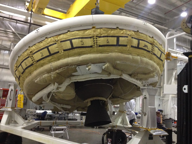 The flying saucer part of the Low-Density Supersonic Decelerator (LDSD) system (Photo NASA/JPL-Caltech)