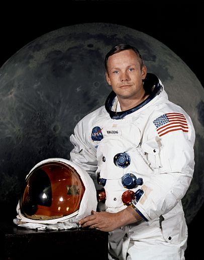 Neil Armstrong poses in his space suit as the commander of the Apollo 11 mission (Photo NASA)
