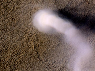 Dust devil on Mars (Image NASA/JPL-Caltech/UA)