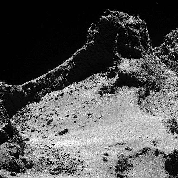 A section of the comet 67P/Churyumov–Gerasimenko’s smaller lobes seen by the Rosetta space probe (Image ESA/Rosetta/MPS for OSIRIS Team MPS/UPD/LAM/IAA/SSO/INTA/UPM/DASP/IDA)
