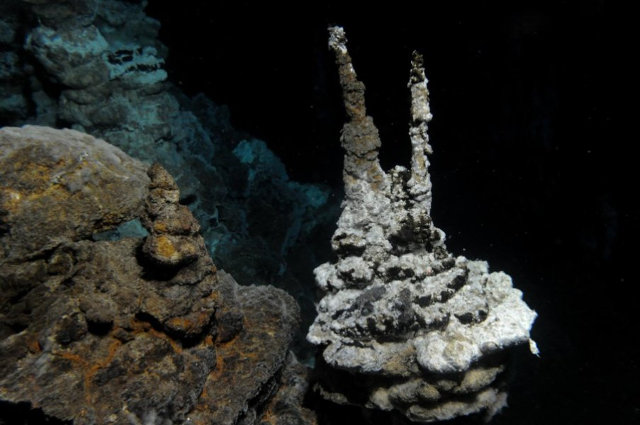 Hydrothermal vents at Loki's Castle where Lokiarchaeota were found (Photo courtesy R.B. Pedersen, Centre for Geobiology (University of Bergen, Norway). All rights reserved)
