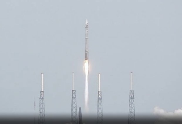 The MAVEN space probe at the moment of its launch (Photo NASA TV)