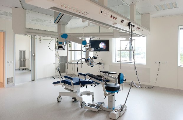 Hummingbird installed in Eye Clinic Maastricht (Photo courtesy Maastricht University Medical Centre. All rights reserved)