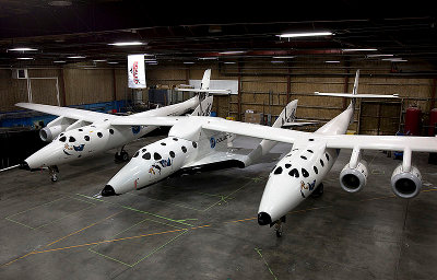 SpaceShipTwo connected to its mothership White Knight Two
