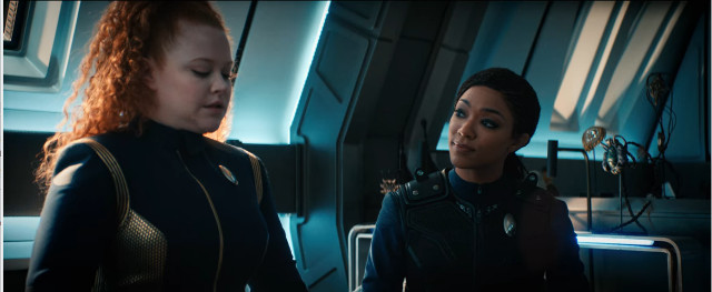 Sylvia Tilly (Mary Wiseman) and Michael Burnham (Sonequa Martin-Green) in Su'Kal (Image courtesy CBS / Netflix. All rights reserved)
