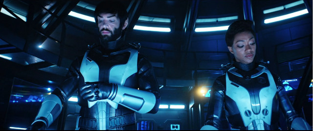 Spock (Ethan Peck) and Michael Burnham (Sonequa Martin-Green) in Through the Valley of Shadows (Image courtesy CBS / Netflix. All rights reserved)