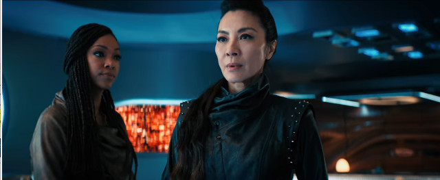 Michael Burnham (Sonequa Martin-Green) and Philippa Georgiou (Michelle Yeoh) in Scavengers (Image courtesy CBS / Netflix. All rights reserved)